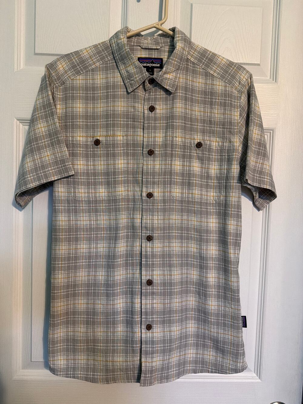 Men’s Small Patagonia button up shirt